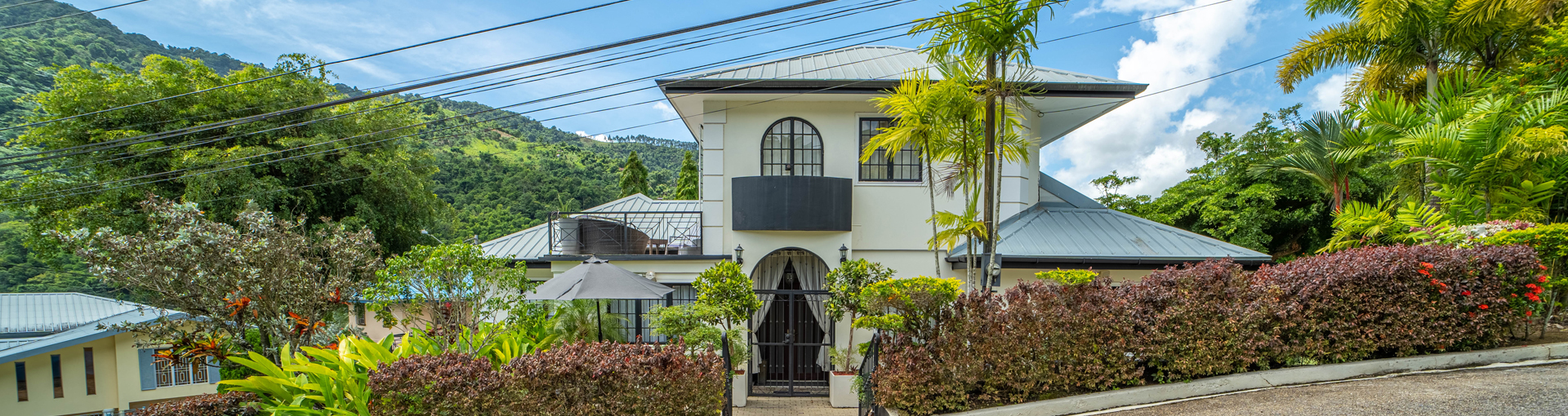 Nicole Terrace, Maracas Valley